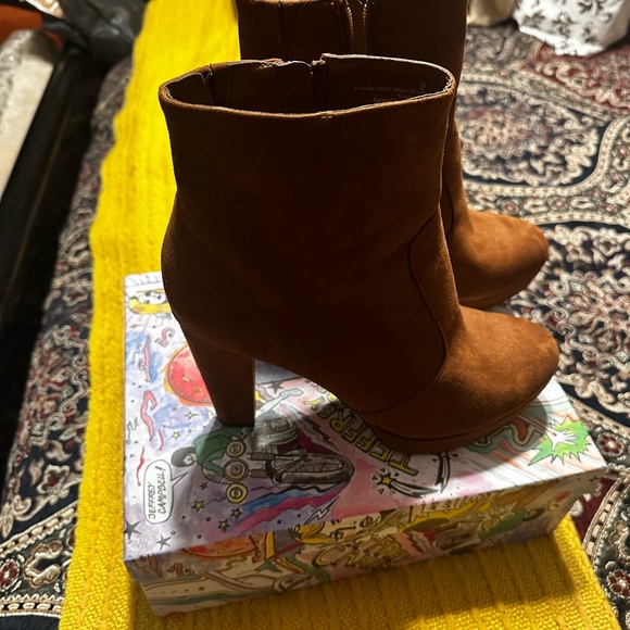 Cognac booties Size 9 - Picture 4 of 4